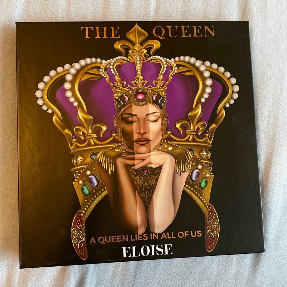 Eloise: The Queen eyeshadow palette